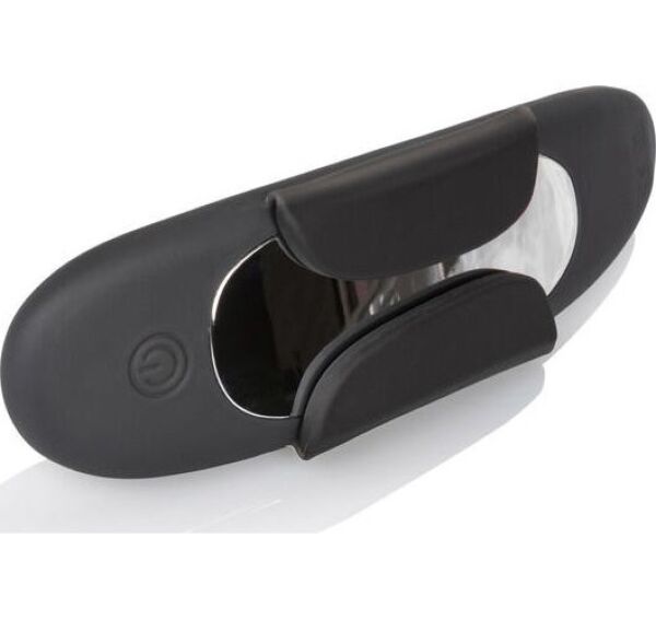 Svart CalExotics Lock-N-Play Remote Panty Teaser med magnetiska fästvingar och fjärrkontroll