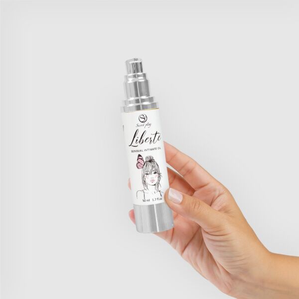 Återfuktande intimolja Secret Play Liberté i airless-flaska på 50 ml