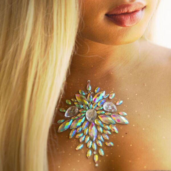 Självhäftande kroppssmycke Leg Avenue Celestial Jewels, med silverfärgade strass i himmelsk design