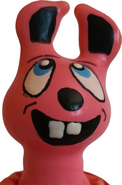 Fantasikondom Condomerie Laughing Pink Hare med en handmålad rosa hare