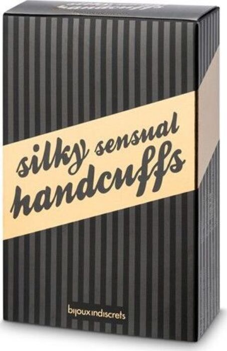 Les petits bonbons esposas de seda sensuales Les petits bonbons esposas de seda sensuales